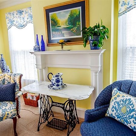Bay Haven Inn Of Cape Charles Exterior photo