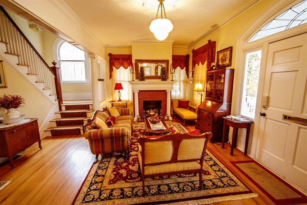 Bay Haven Inn Of Cape Charles Exterior photo