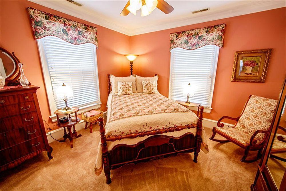 Bay Haven Inn Of Cape Charles Exterior photo